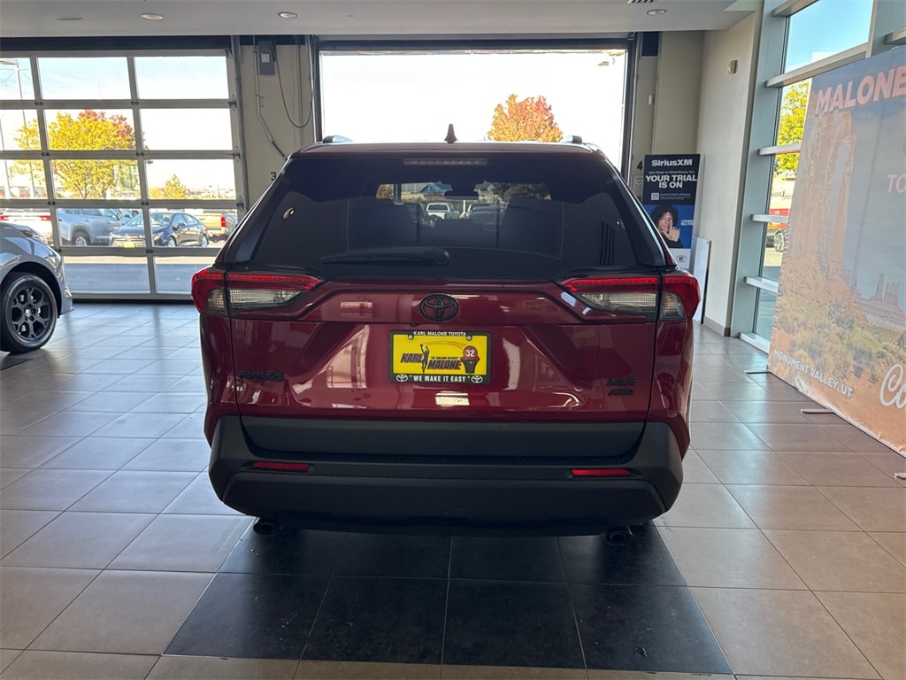 Used 2021 Toyota RAV4 XLE SUV