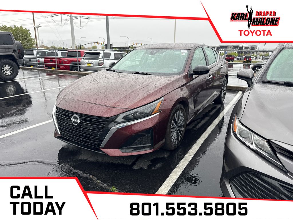 2025 Nissan Altima SV