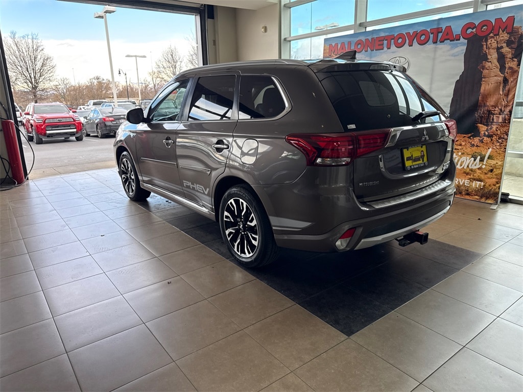 Used 2018 Mitsubishi Outlander SEL with VIN JA4J24A57JZ070084 for sale in Draper, UT