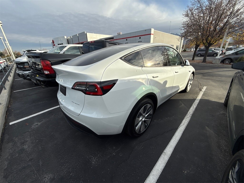 2020 Tesla Model Y Long Range photo 3
