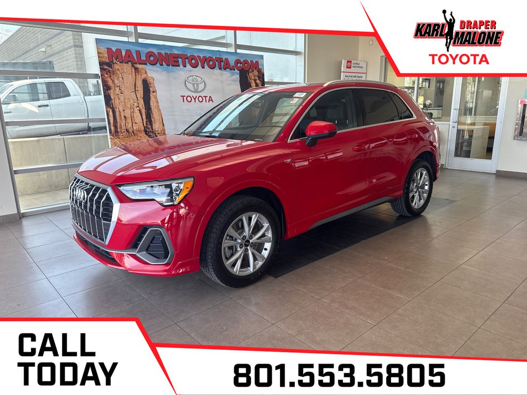2022 Audi Q3 45 TFSI S Line Premium quattro's photo