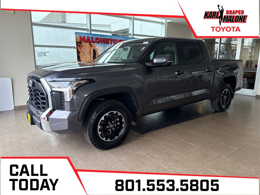 2024 Toyota Tundra SR5's photo