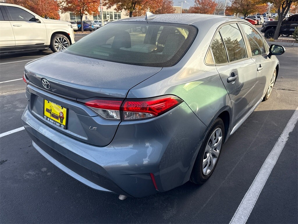 2020 Toyota Corolla LE photo 3
