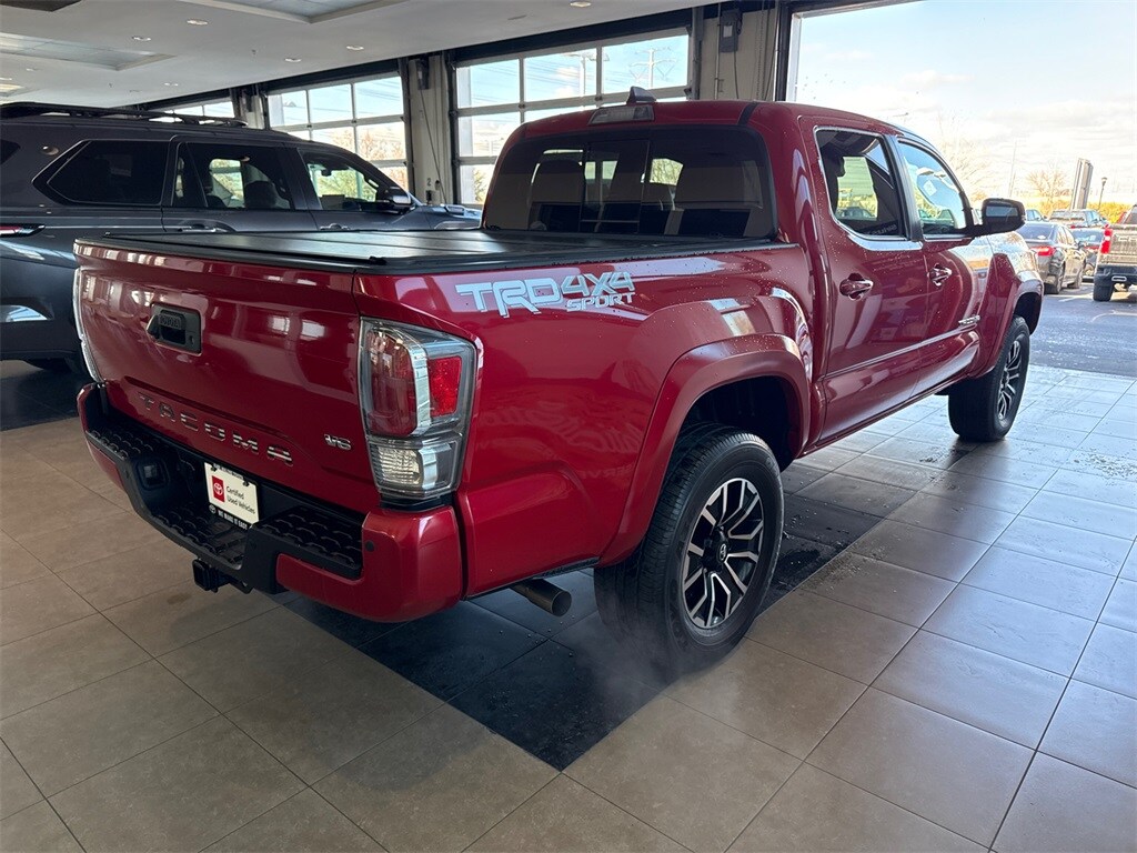 2023 Toyota Tacoma TRD Sport V6 photo 3