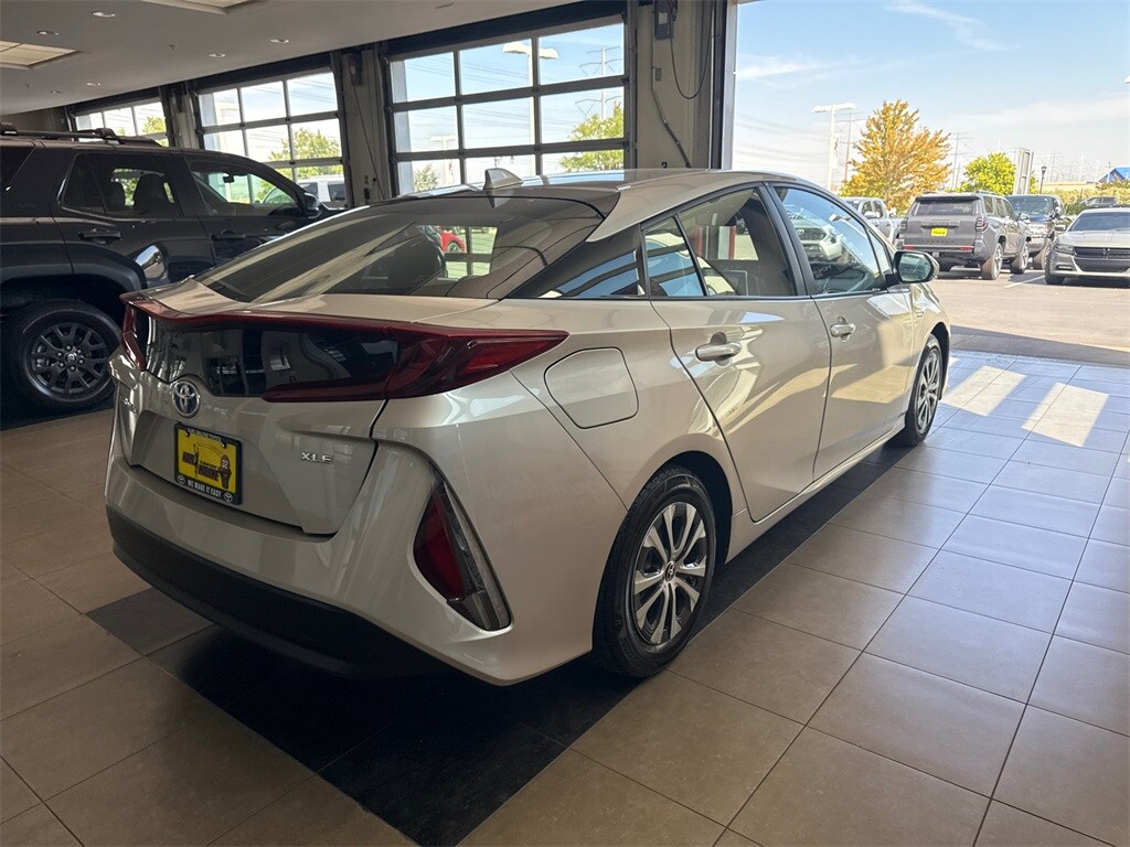 2022 Toyota Prius Prime XLE photo 4