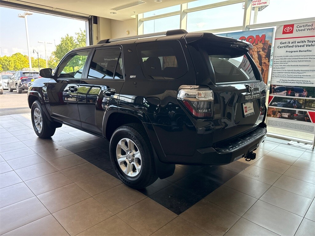 2024 Toyota 4Runner SR5 photo 2