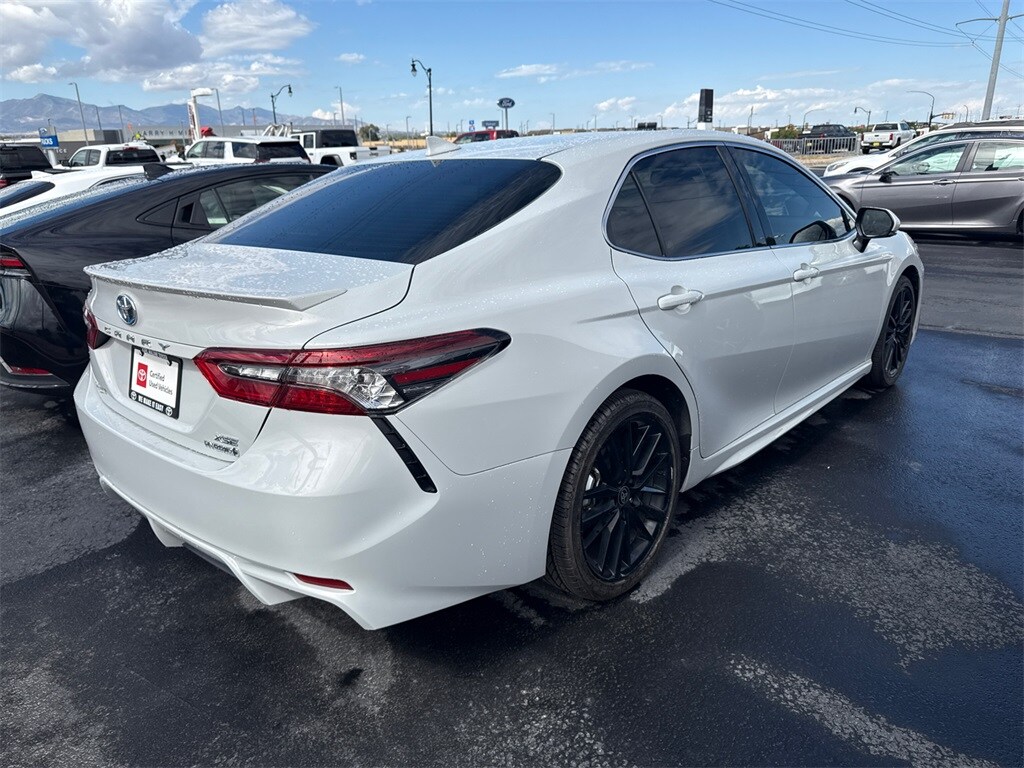 2024 Toyota Camry Hybrid XSE photo 3