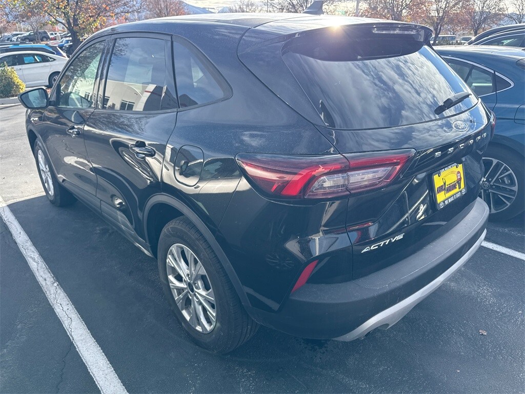 2025 Ford Escape Active photo 2