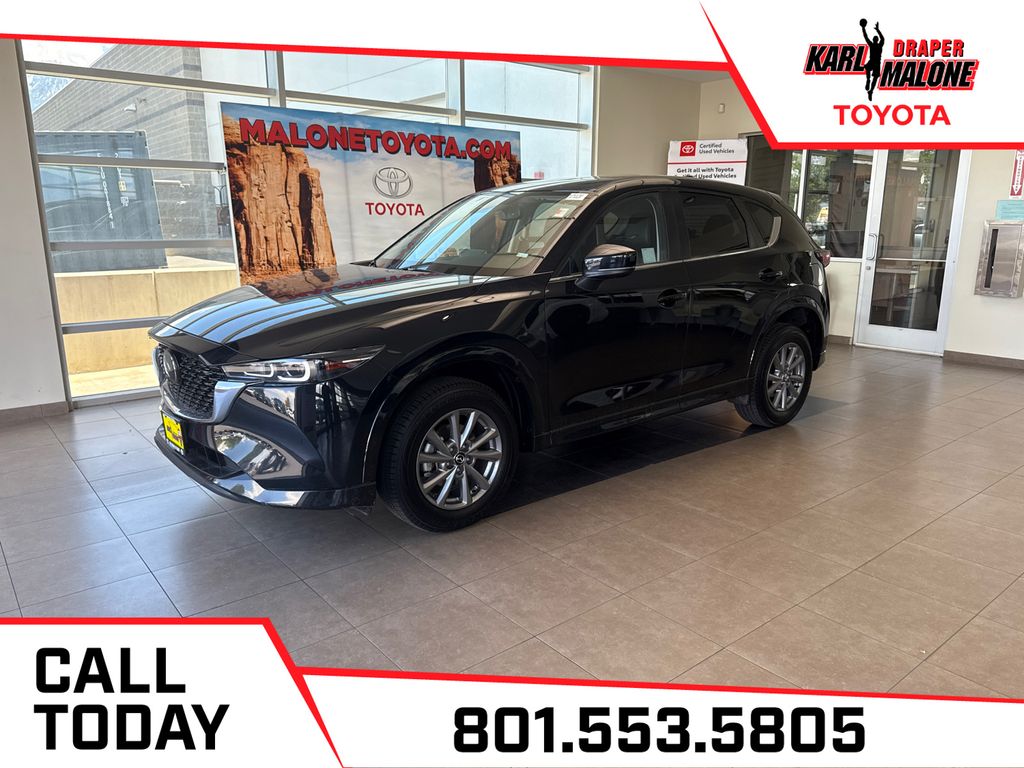 2025 Mazda CX-5 S Preferred package Auto AWD's photo