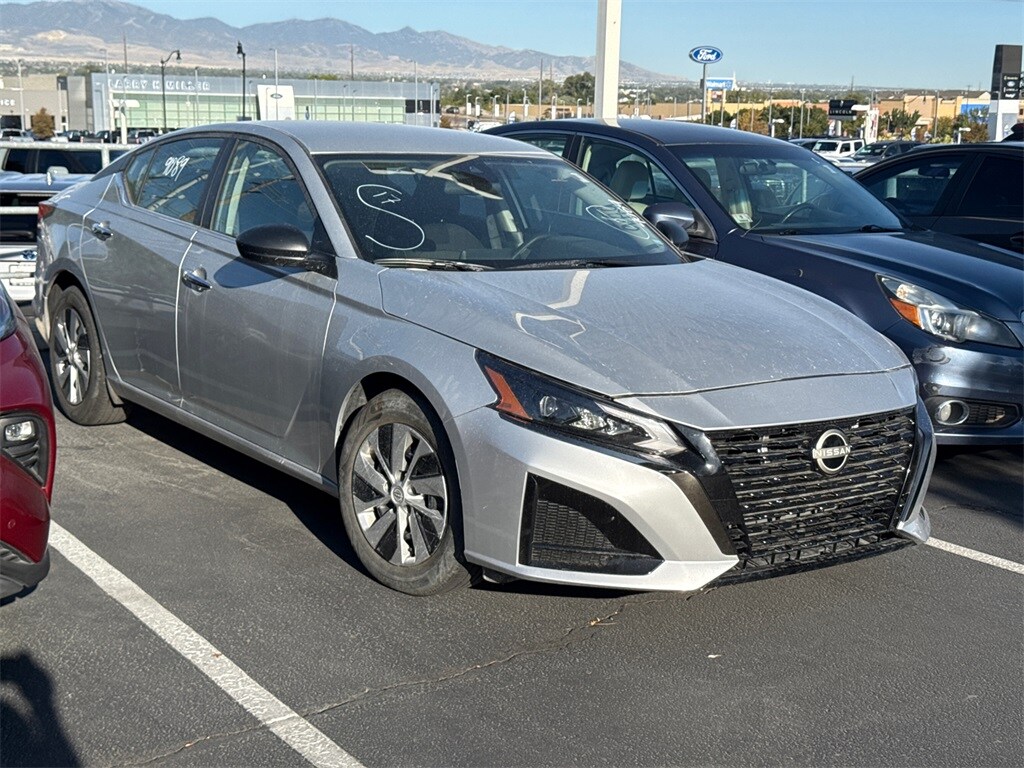 2024 Nissan Altima 2.5 S photo 4