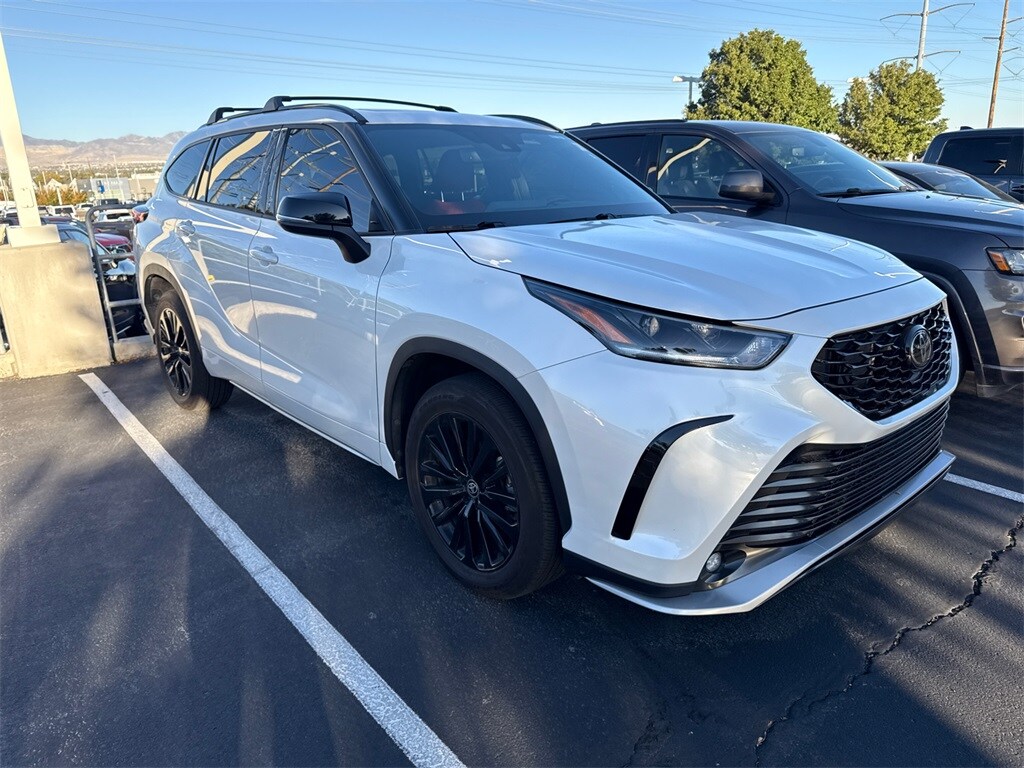 2023 Toyota Highlander XSE photo 4