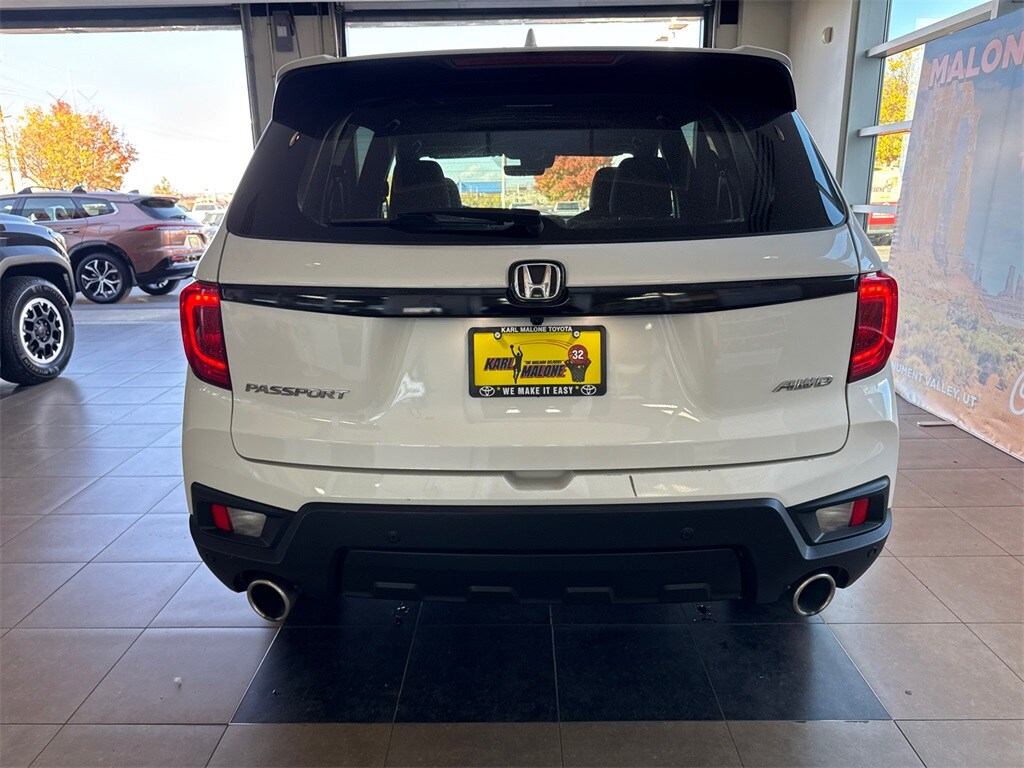 2024 Honda Passport EX-L photo 3