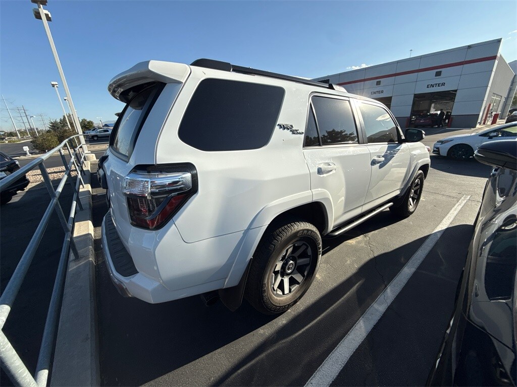 2023 Toyota 4Runner TRD Off-Road Premium photo 3