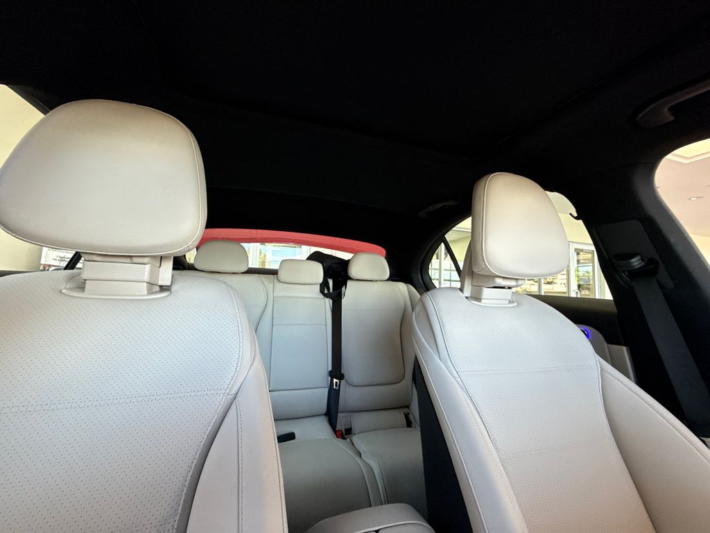 2025 Mercedes-Benz C-Class Sedan C 300 - Photo 22
