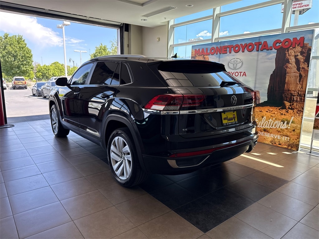 Used 2021 Volkswagen Atlas Cross Sport SE w/Tech with VIN 1V2KC2CA0MC203201 for sale in Draper, UT