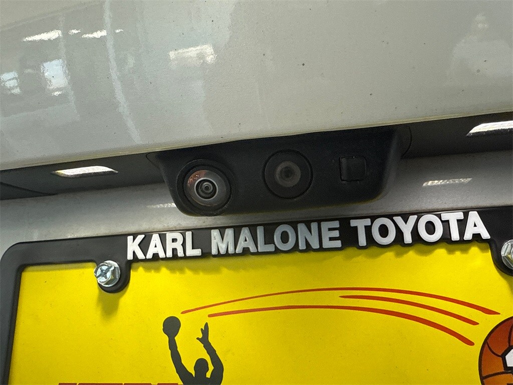 2022 Cadillac Escalade Sport Platinum photo 3