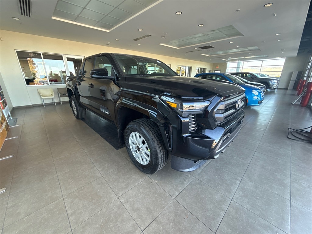 New 2025 Toyota Tacoma SR5 Truck Double Cab
