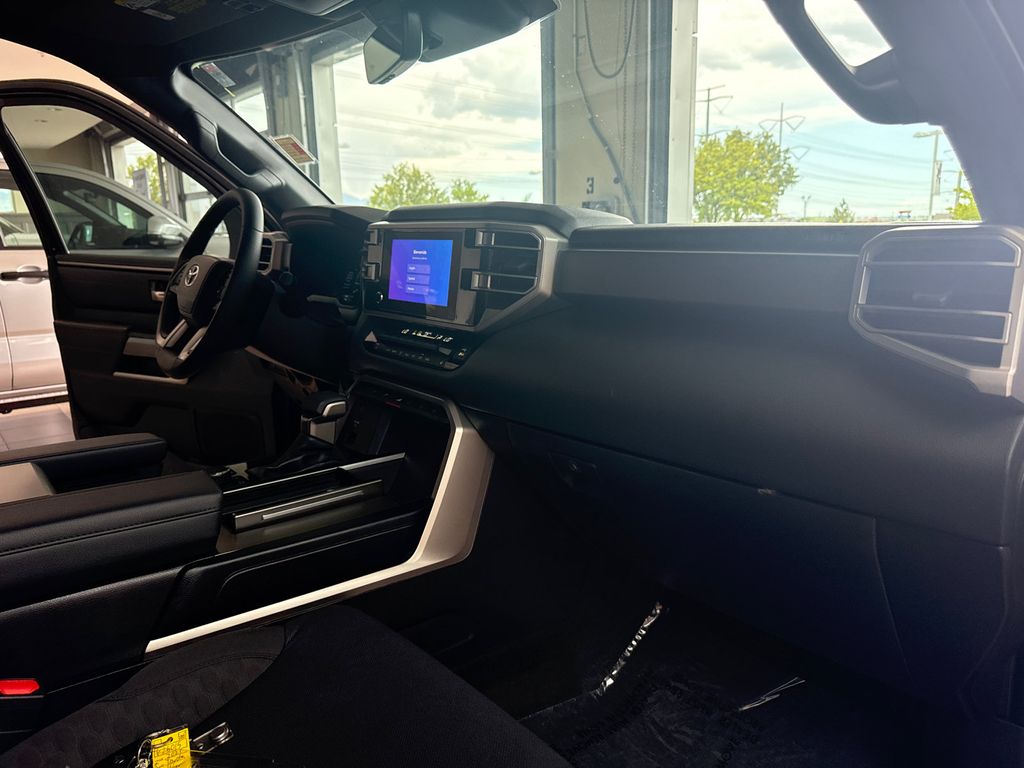 2025 Toyota Sequoia SR5 - Photo 26