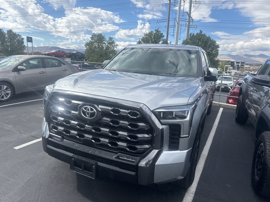 2023 Toyota Tundra Platinum photo 2