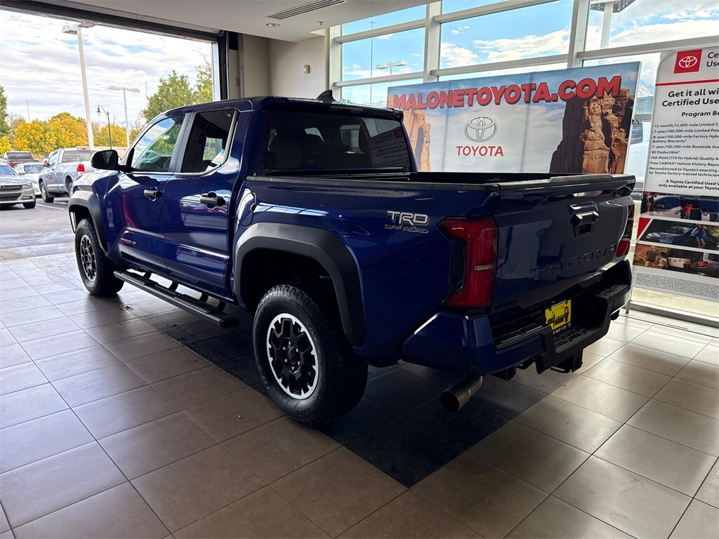 2025 Toyota Tacoma SR5 photo 2