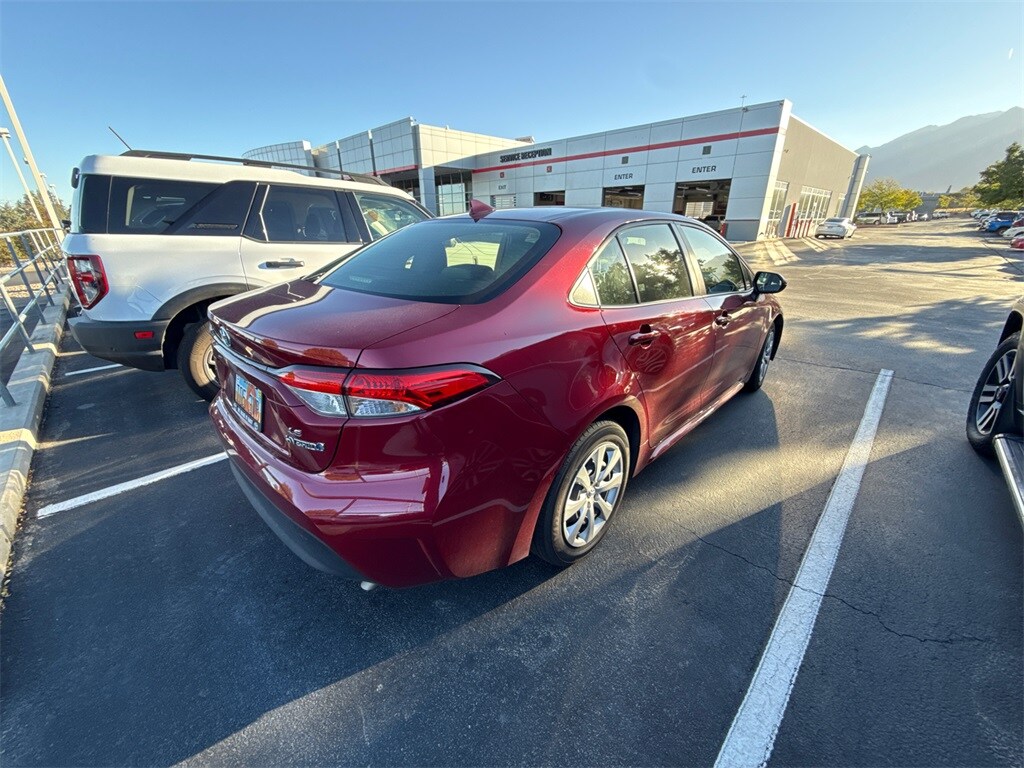 2024 Toyota Corolla Hybrid photo 3