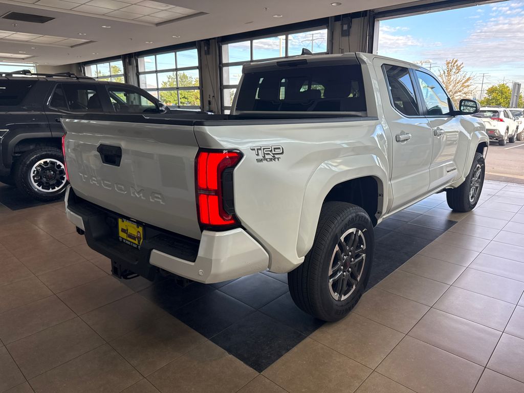 2025 Toyota Tacoma TRD Sport - Photo 3