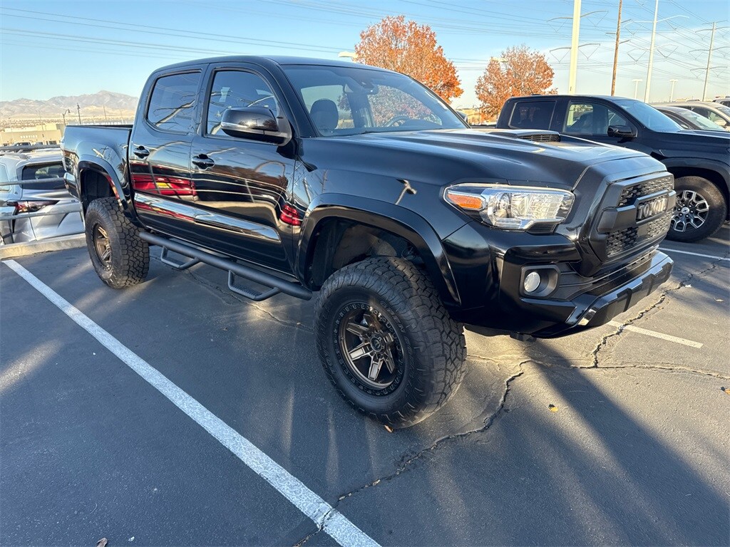 2020 Toyota Tacoma TRD Sport V6 photo 4