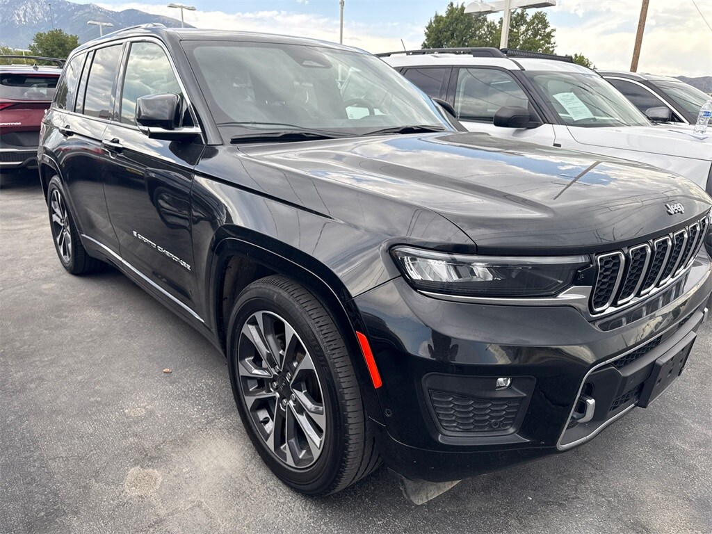2024 Jeep Grand Cherokee Overland photo 4