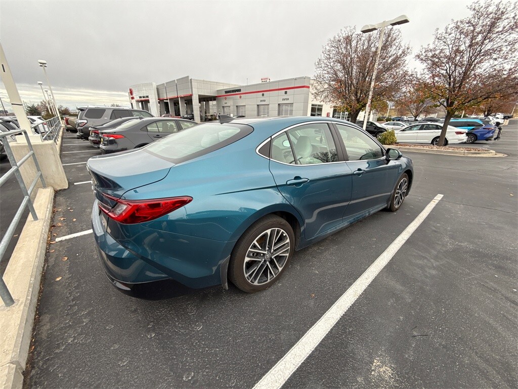 2025 Toyota Camry XSE photo 3