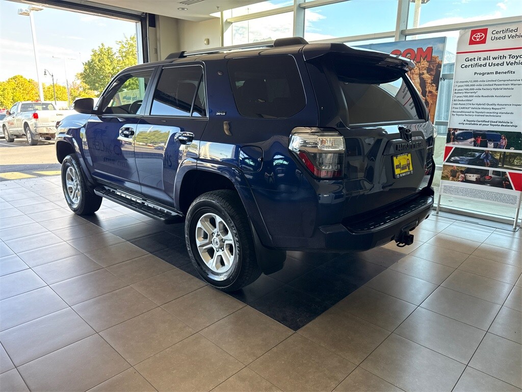 2023 Toyota 4Runner SR5 Premium photo 2