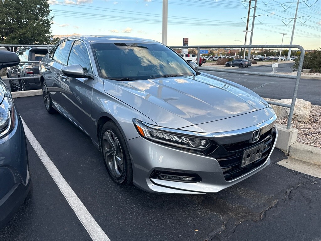 2019 Honda Accord EX photo 4