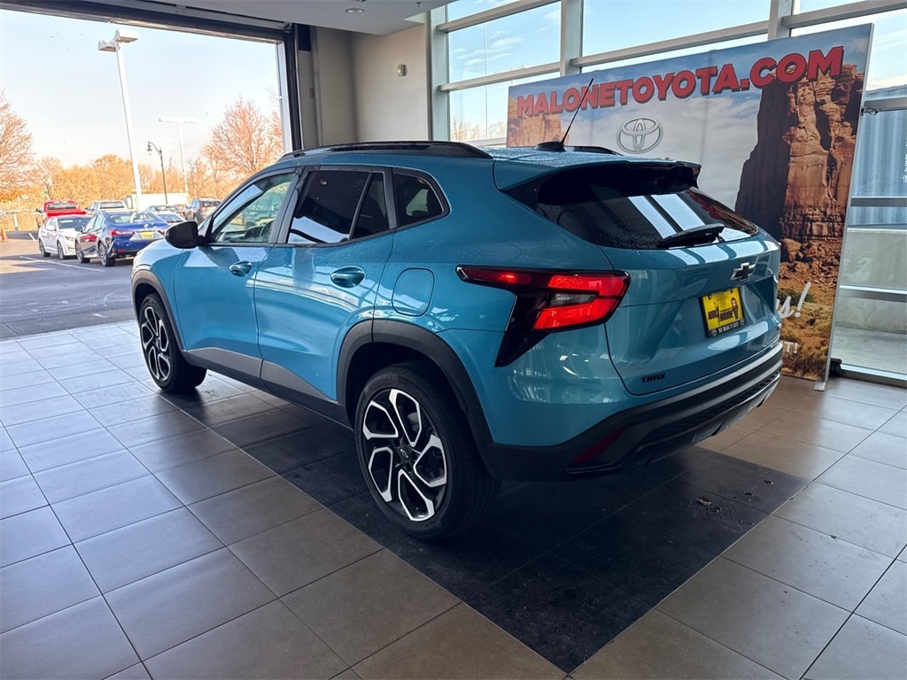 Used 2025 Chevrolet