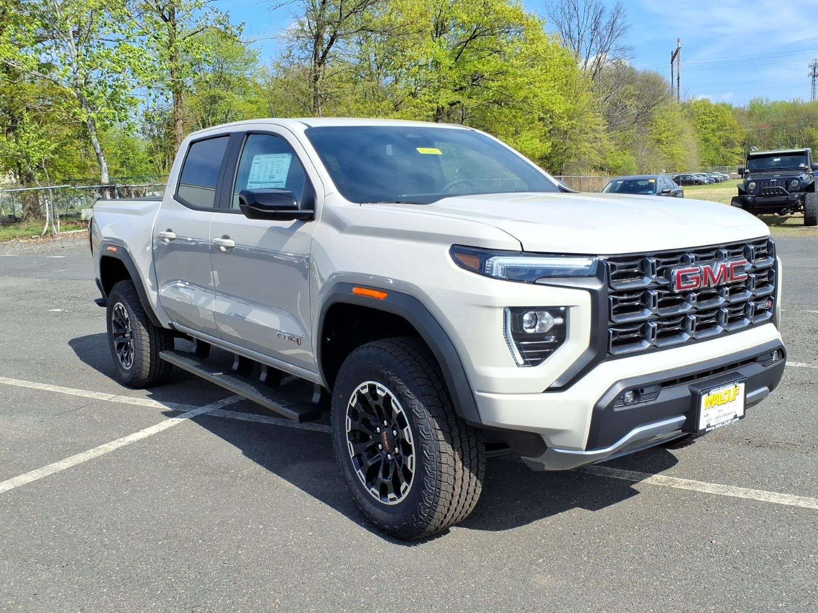 2026 GMC Canyon 4WD AT4 Crew Cab Short Box's photo