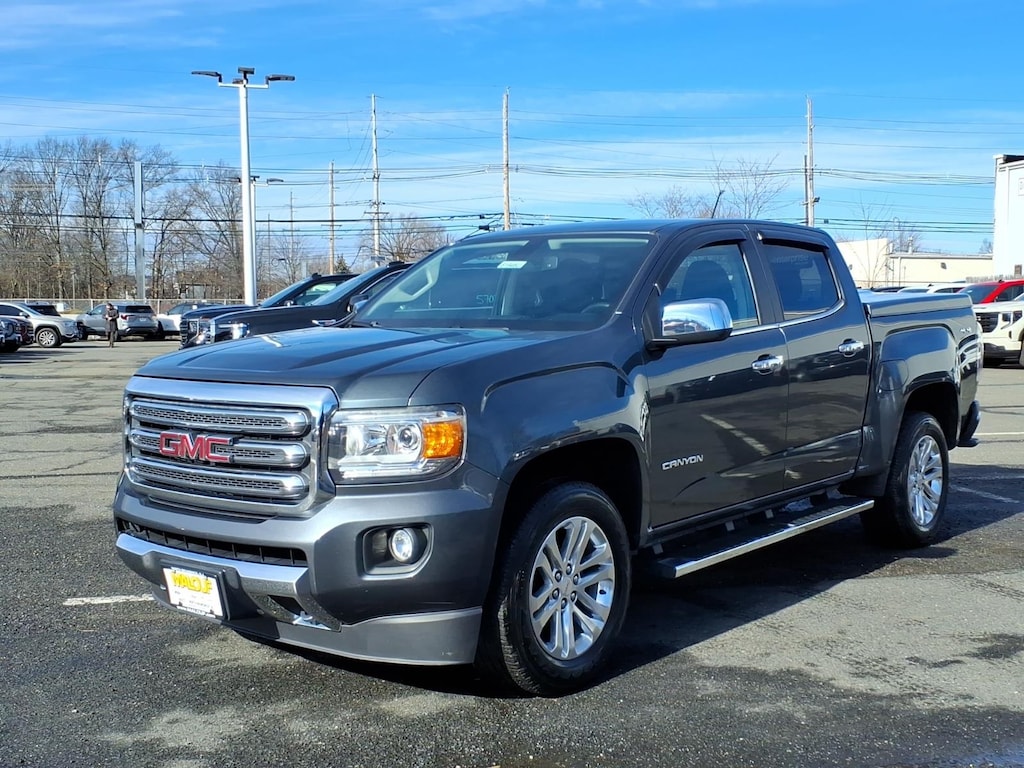 Used 2015 GMC Canyon 4WD SLT Truck