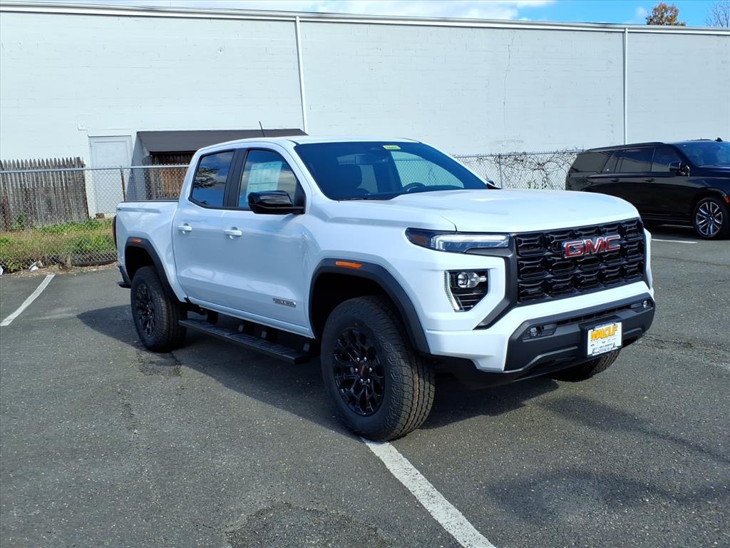 2026 GMC Canyon Elevation's photo