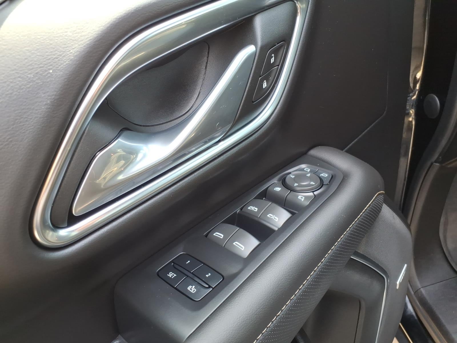 2023 GMC Yukon XL SLT - Photo 16