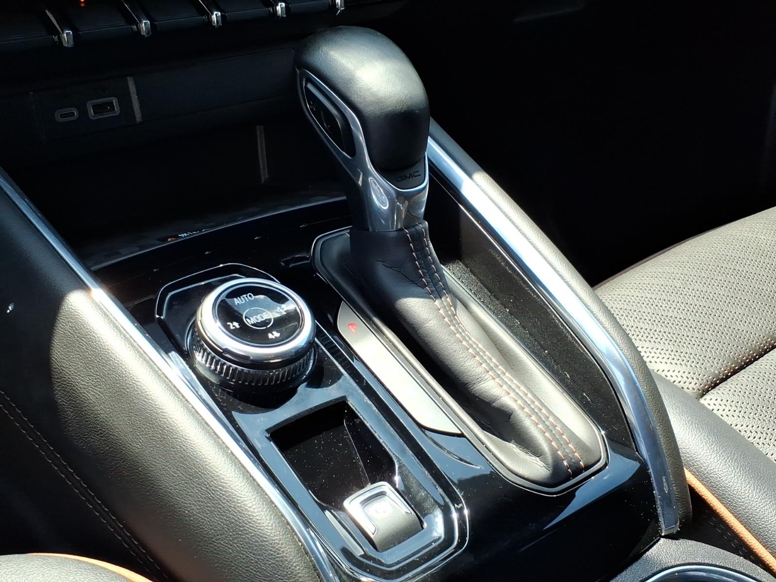 2024 GMC Canyon AT4 - Photo 19