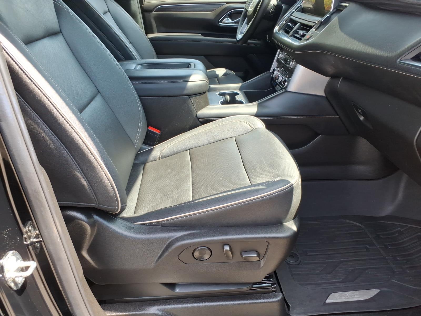 2023 GMC Yukon XL SLT - Photo 9