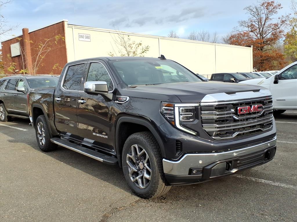 2026 GMC Sierra 1500 SLT's photo