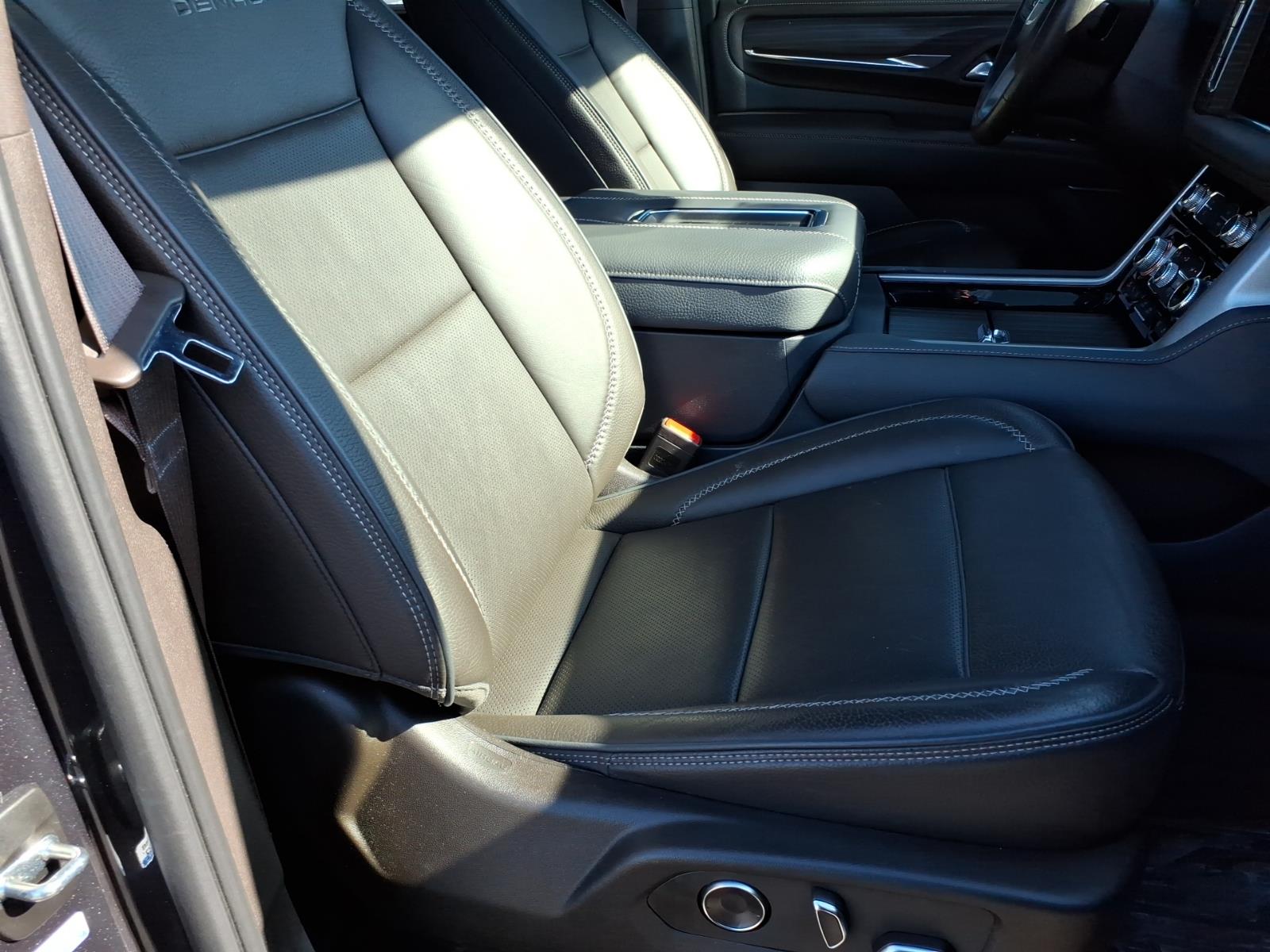 2024 GMC Yukon Denali - Photo 7