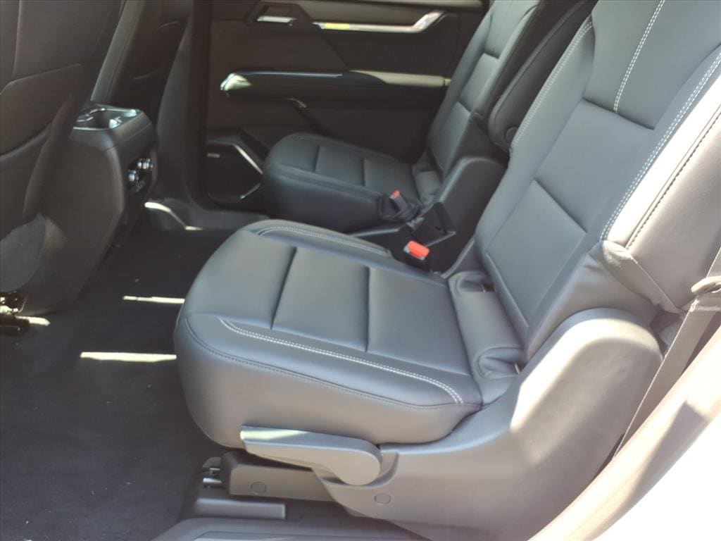 2026 GMC Acadia Elevation - Photo 13