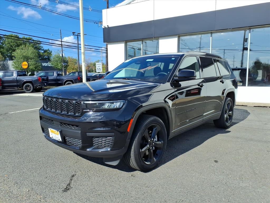 Used 2023 Jeep Grand Cherokee L Altitude