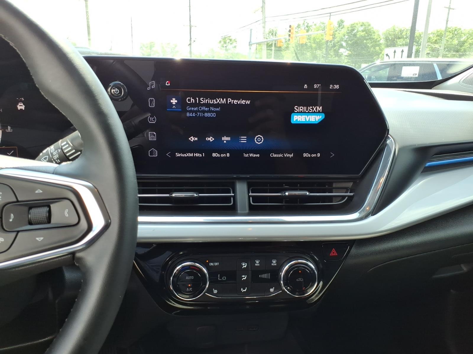 2024 Chevrolet Trax LT - Photo 19