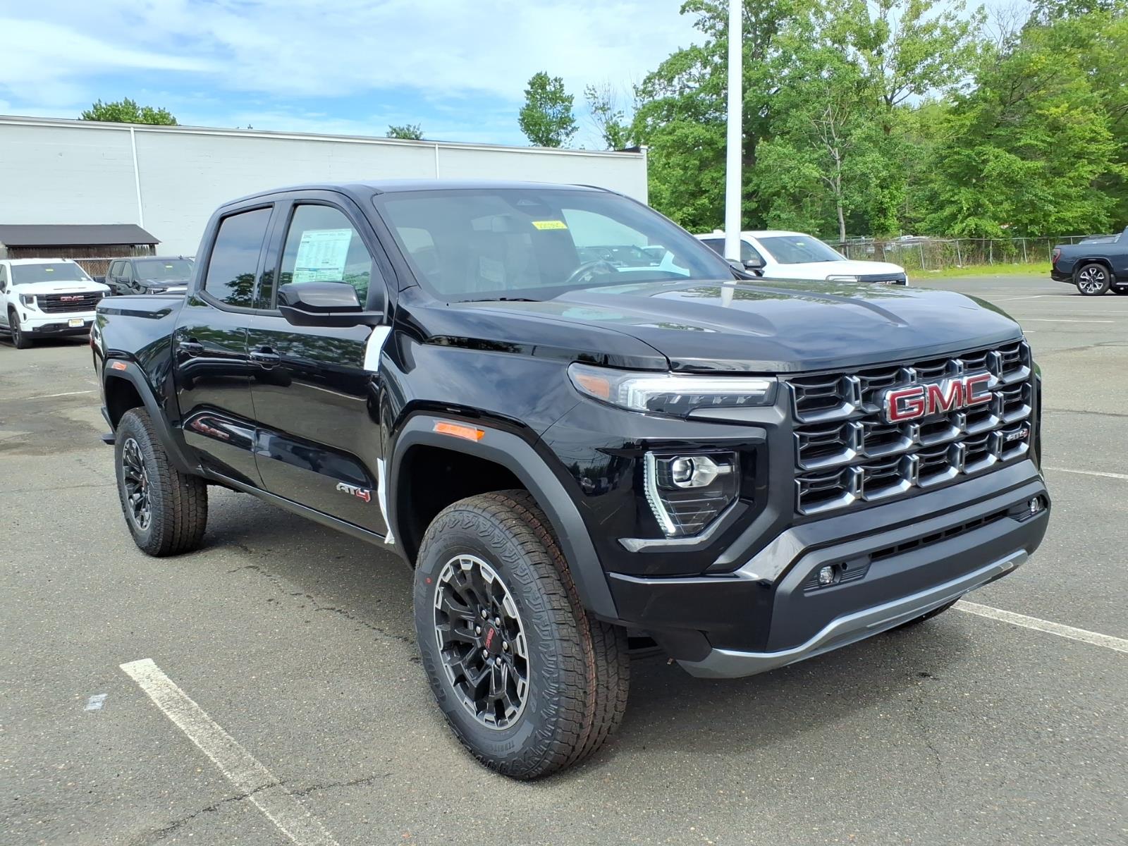 2026 GMC Canyon 4WD AT4 Crew Cab Short Box's photo