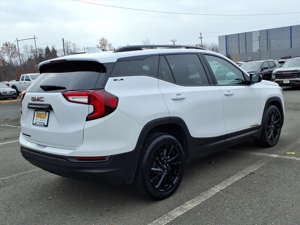 2023 GMC Terrain SLE - Photo 7