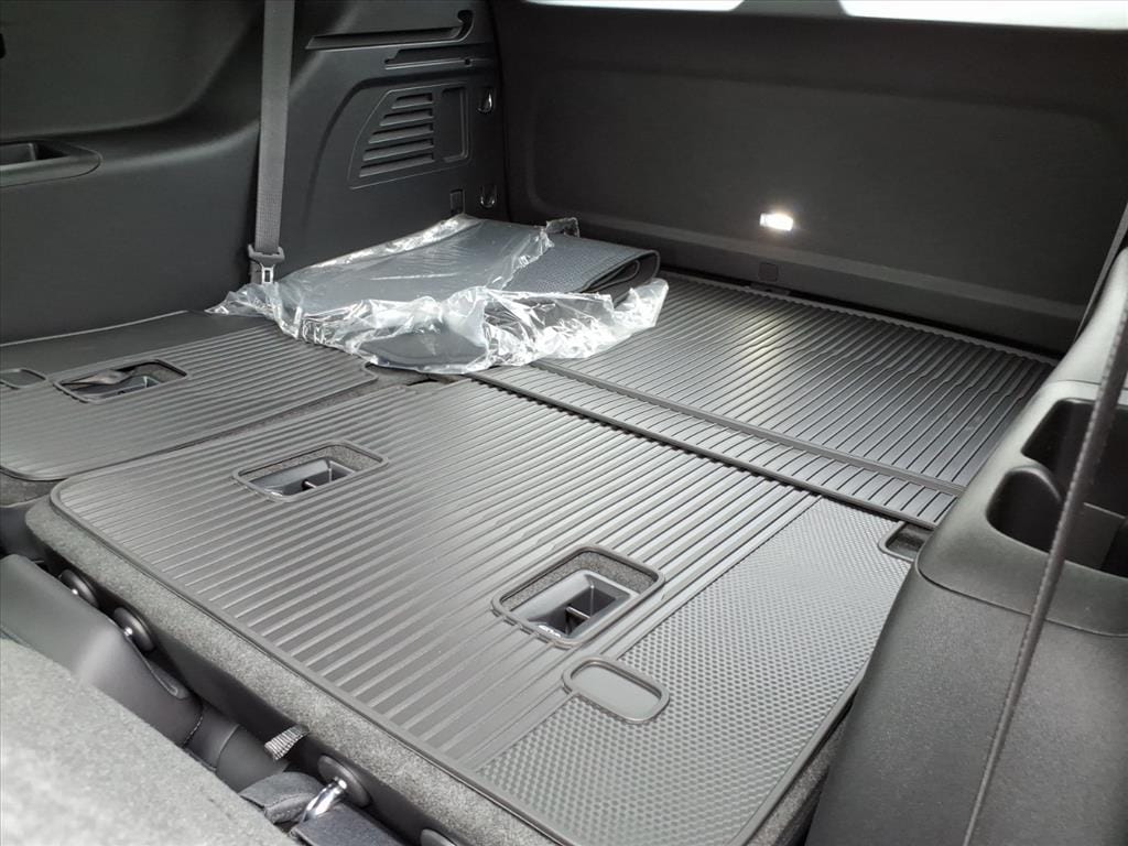 2026 GMC Acadia Elevation - Photo 12