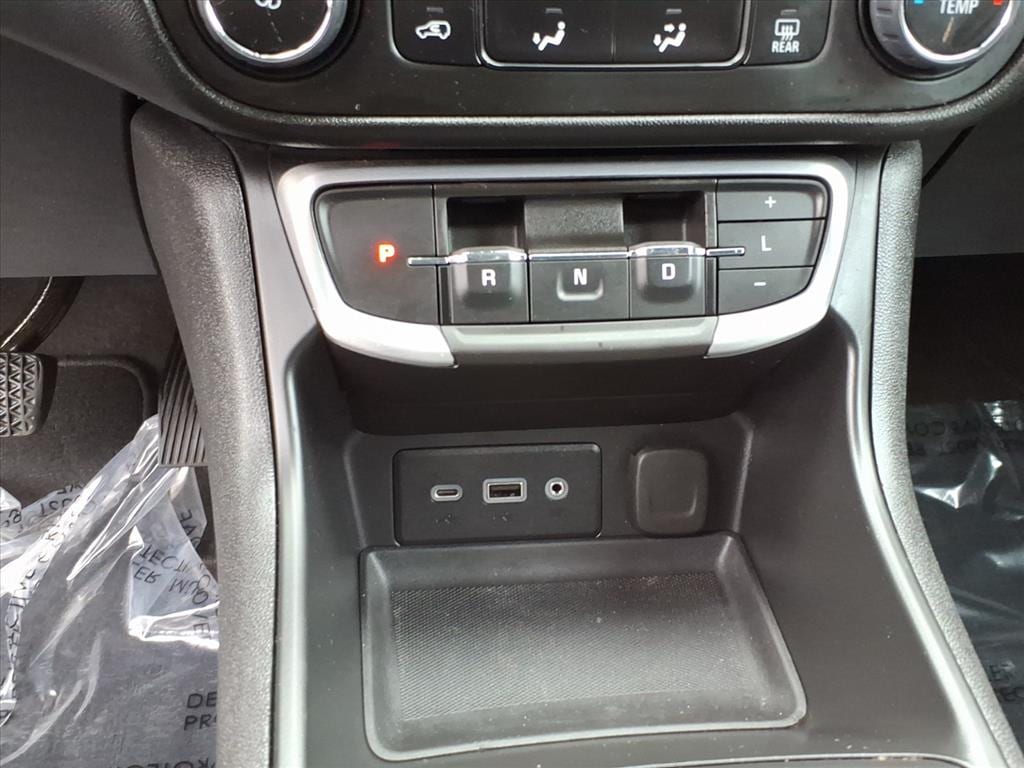 2023 GMC Terrain SLE - Photo 20