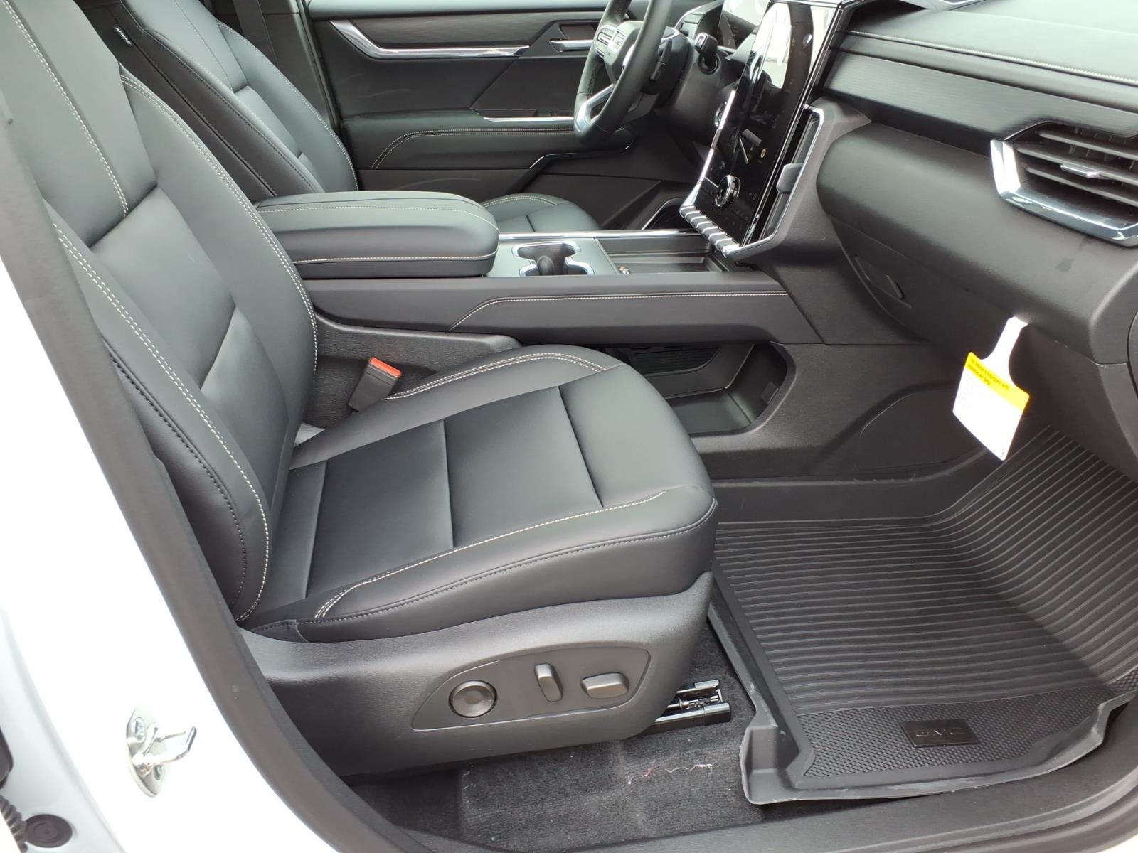 2026 GMC Acadia Elevation - Photo 8