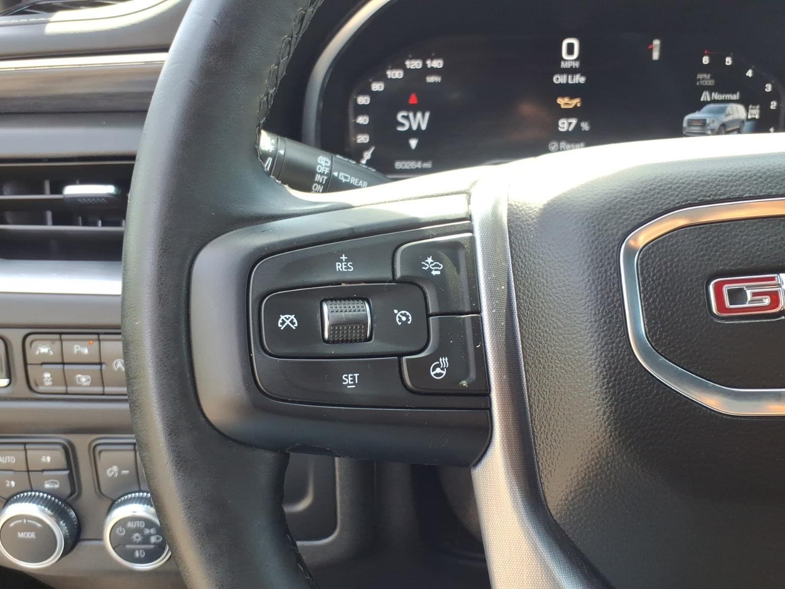 2023 GMC Yukon XL SLT - Photo 20
