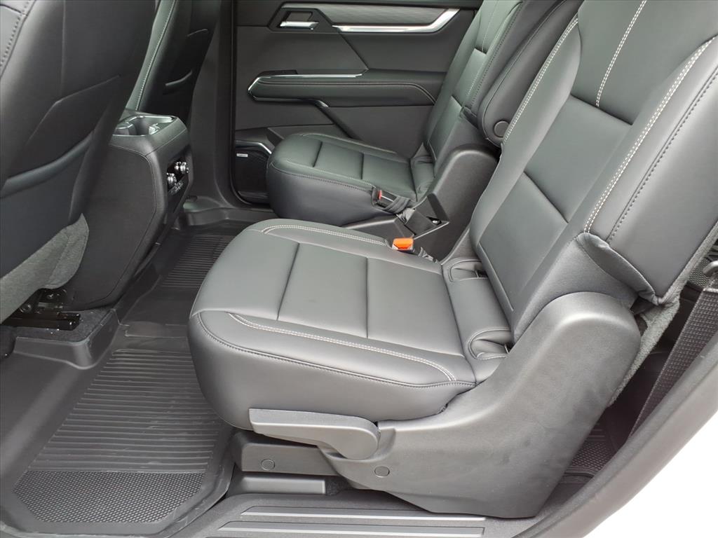 2026 GMC Acadia Elevation - Photo 13